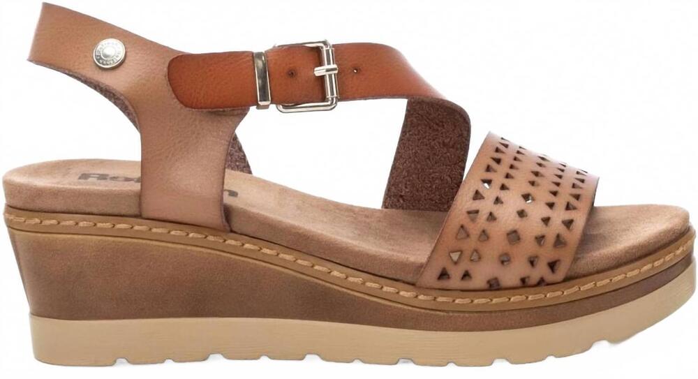 NEW REFRESH women's wedge sandal in taupe